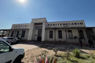 Internos de la cárcel de Concepción comenzaron a producir bloques de cemento para la construcción