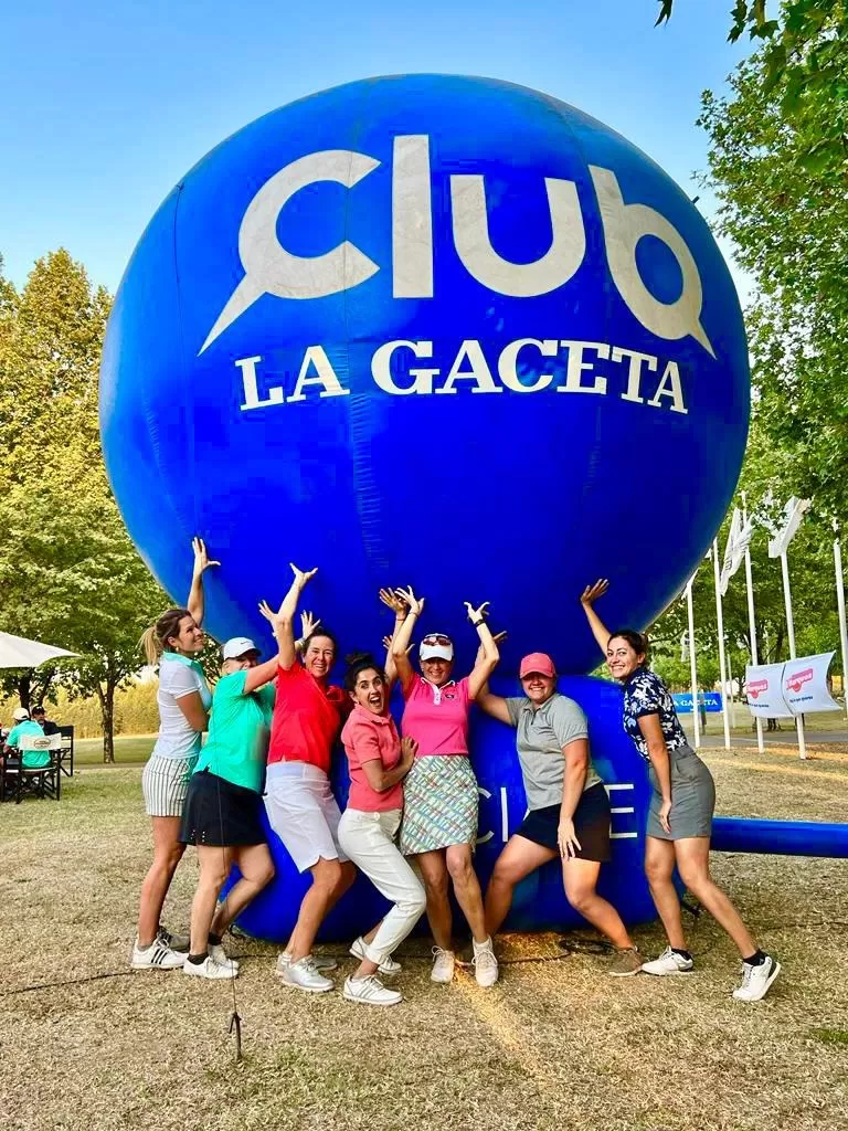 DIVERSIÓN. Las Damas tuvieron gran protagonismo en el torneo.  