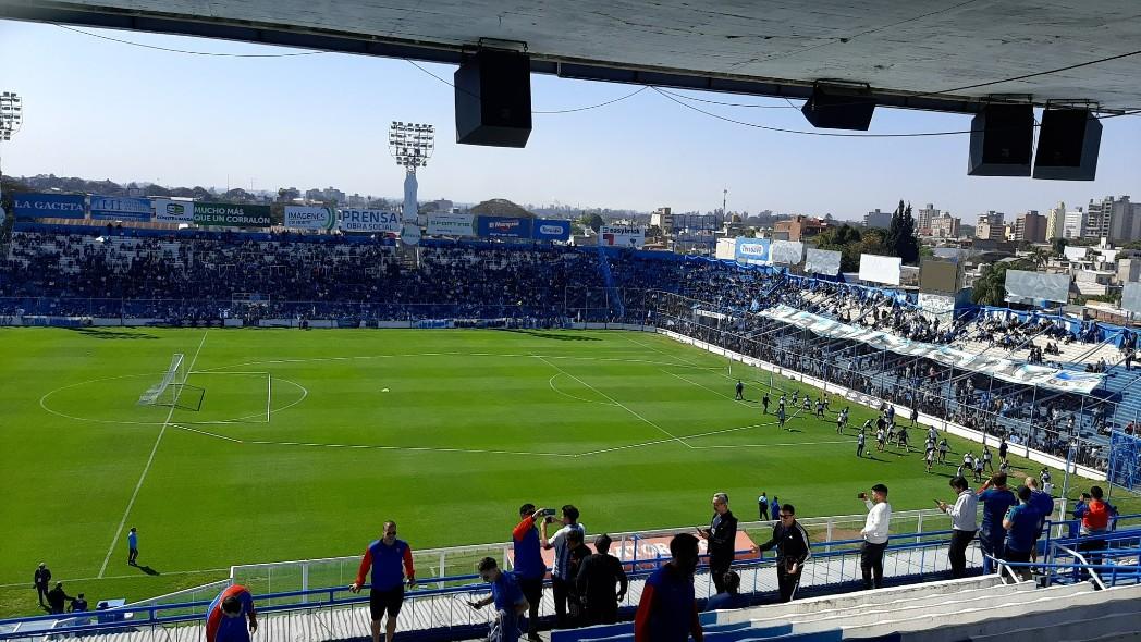 Atlético Tucumán entrenó a puertas abiertas y los hinchas coparon las tribunas