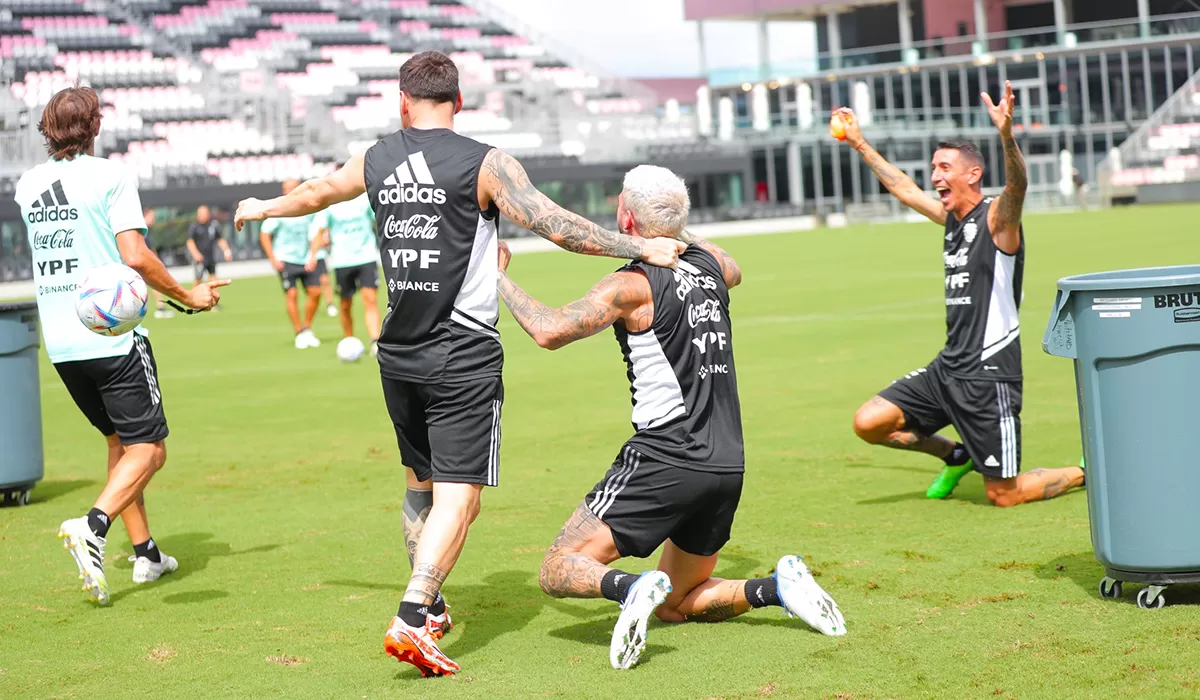 JUEGO DE CORTESÍA. La selección argentina cierra ante su par de Jamaica la gira por Estados Unidos.