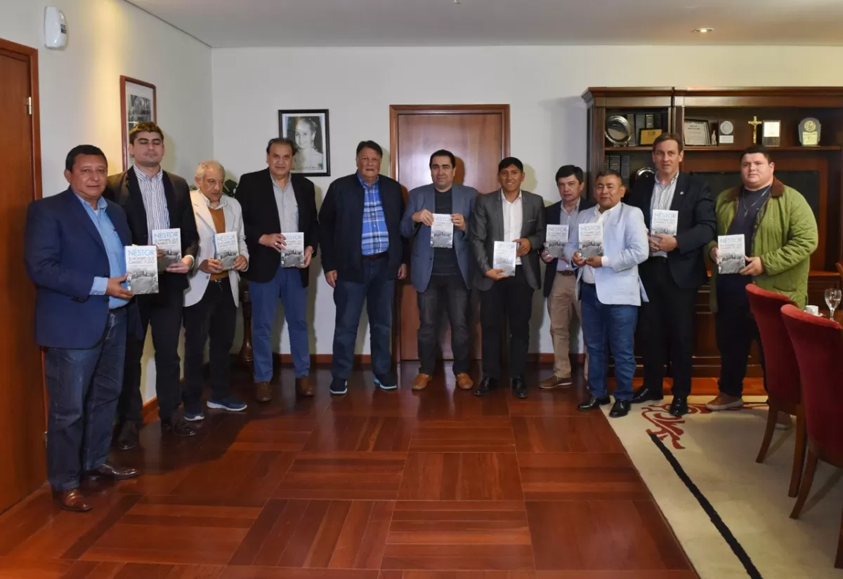 ACTO EN LA LEGISLATURA. Se presentó Néstor, el hombre que cambió todo. Foto de Prensa HLT