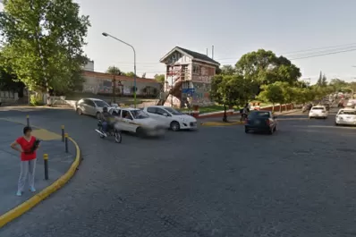 Acusan a un motociclista de atropellar y de lesionar a un inspector de tránsito