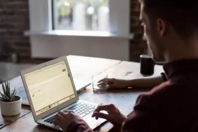 Trabajo en el exterior: ¿cuál es la ciudad y el país que, según los argentinos, es ideal para trasladarse?