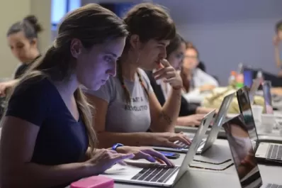 Tucumán ya tiene un Club de Chicas Programadoras: invitan a mujeres jóvenes a sumarse