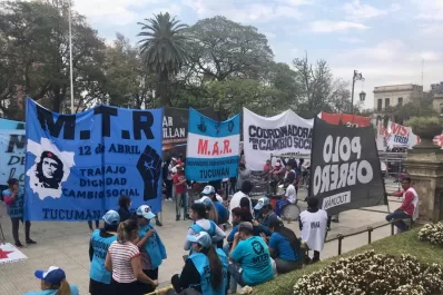 En Tucumán, Unidad Piquetera vuelve a manifestarse en la plaza Independencia