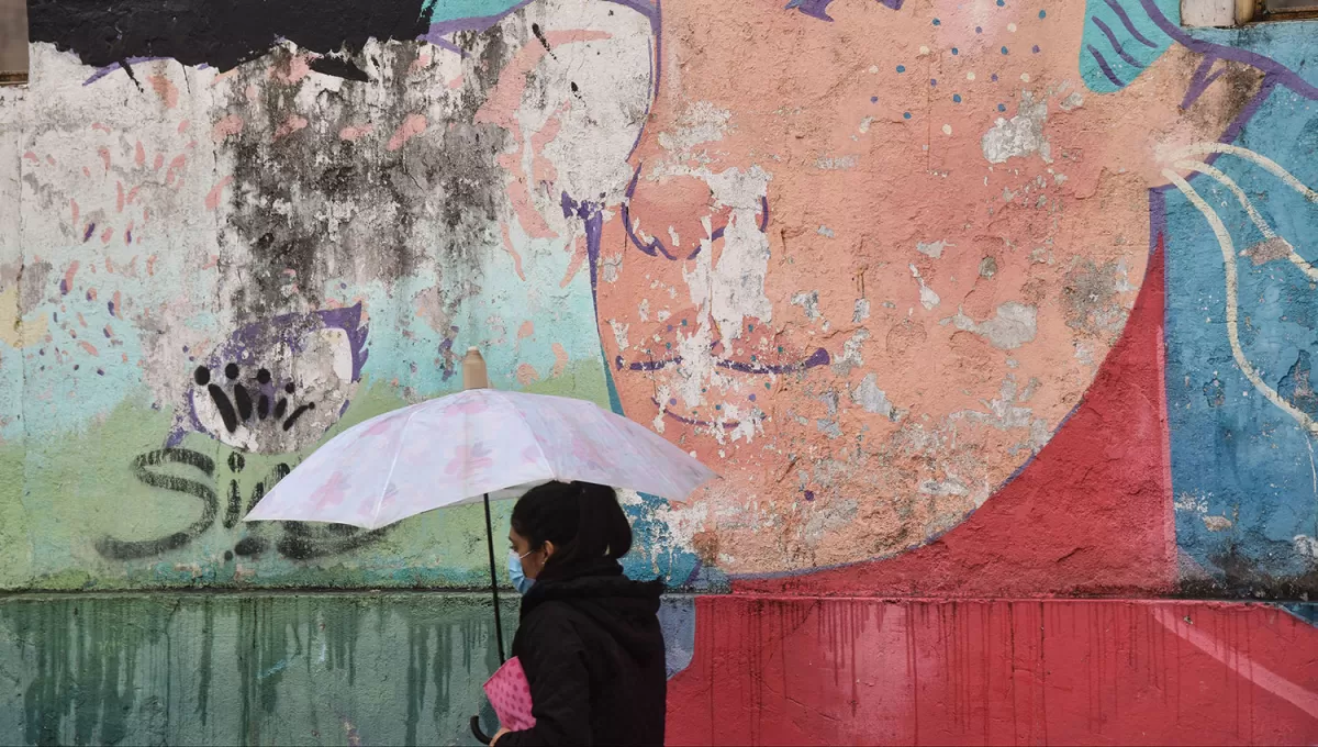 BAJO AGUA. La lluvia se extendería al menos hasta el viernes.