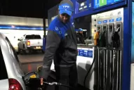YPF subió un 6% el precio de sus combustibles: ¿Cuánto cuesta llenar el tanque?