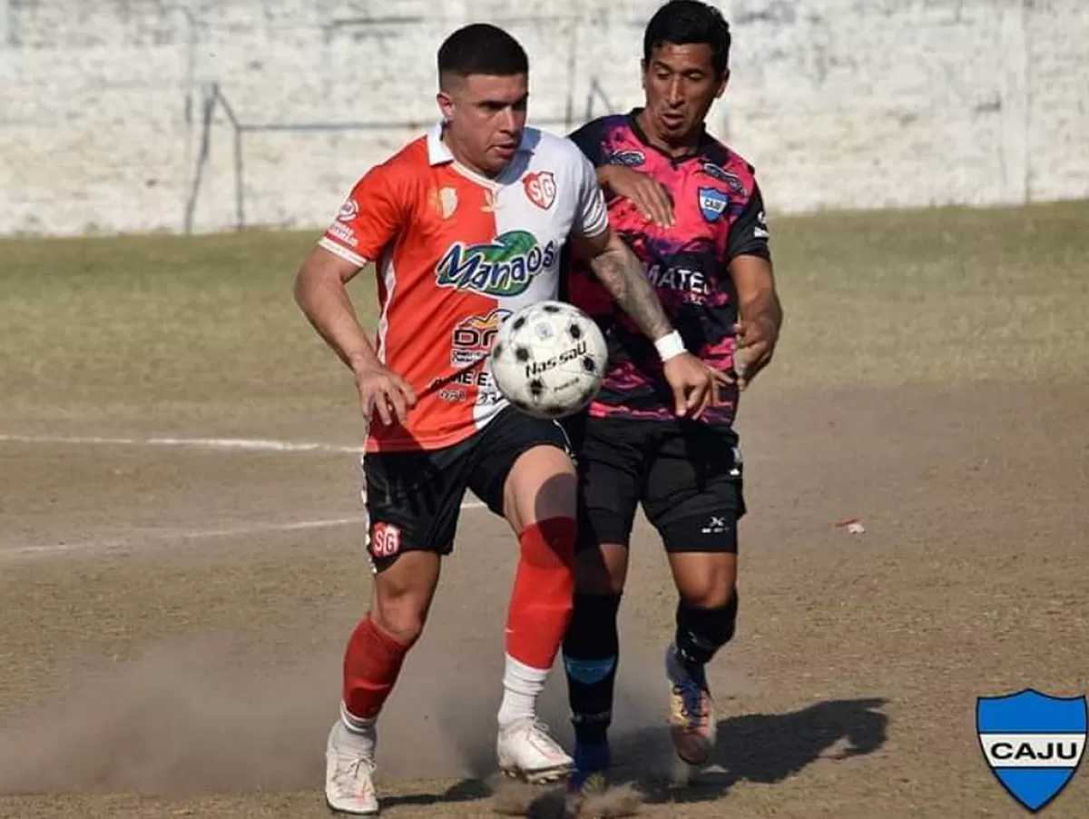 BUEN MOMENTO. Gustavo Castillo es el equilibrio en la zona media de Sportivo.