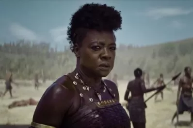 Llegan “La mujer rey”, un filme de terror y una comedia