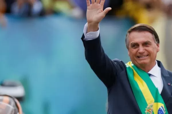 Brasil se prepara para una tensa segunda vuelta tras el avance de Bolsonaro