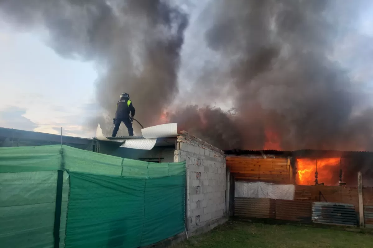 INCENDIO EN BELLA VISTA