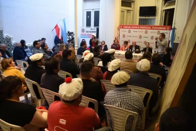 La UCR plantó bandera por Sánchez y criticó a Alfaro y al PE