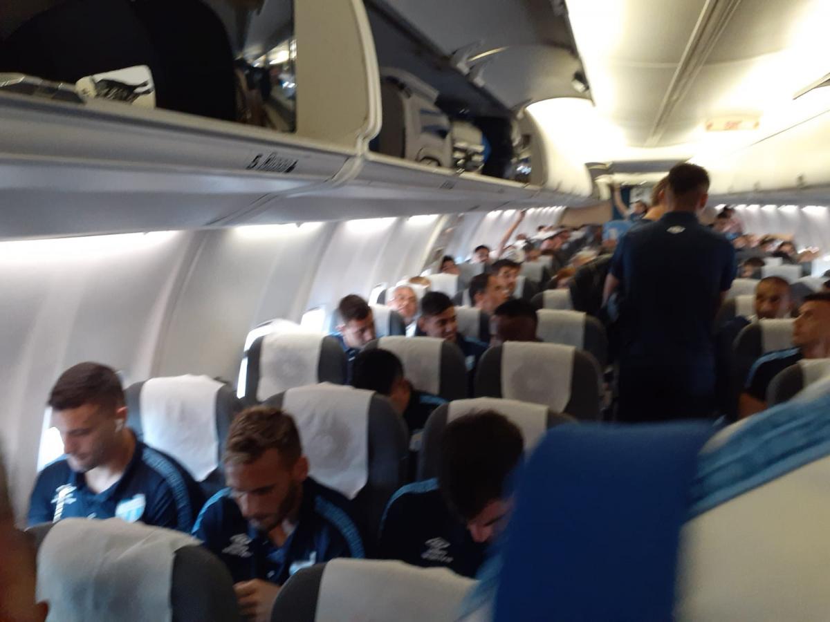 Así fue el vuelo de Atlético Tucumán, que ya está en Entre Ríos: mañana no podemos perder