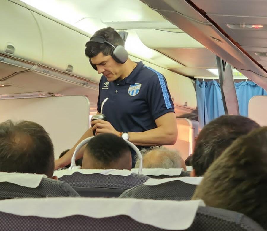 Así fue el vuelo de Atlético Tucumán, que ya está en Entre Ríos: mañana no podemos perder