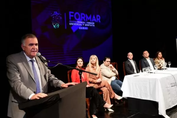 Jaldo: Formar muestra la importancia y la decisión de avanzar con la educación en Tucumán