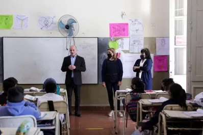 Lichtmajer: Docentes, estudiantes y familias comienzan a adaptarse a los nuevos horarios