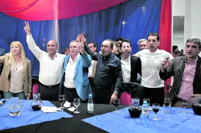 Sonrisas para las fotos; problemas capitales