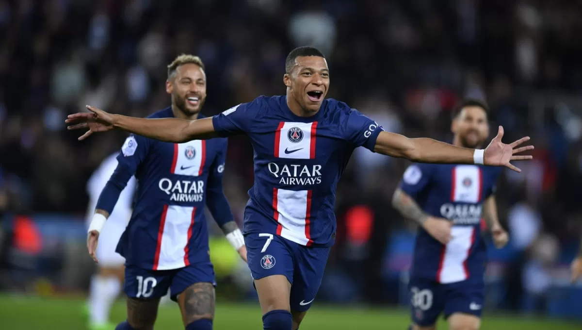 REVALUADO. Las negociaciones con Real Madrid beneficiaron la firma de un millonario contrato entre Kylian Mbappé y PSG.