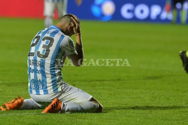 Los sentidos posteos de un futbolista de Atlético Tucumán por la muerte del hincha de Gimnasia (LP)