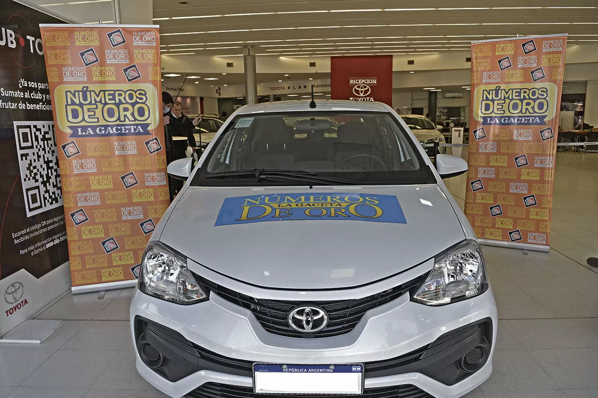 EL PREMIO PARA LOS LECTORES. Un moderno vehículo.