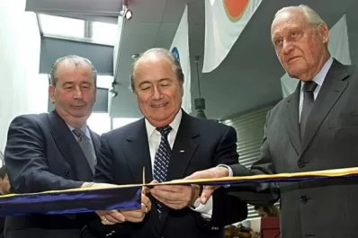 “La FIFA es corrupta y sucia, y cada cuatro años se limpia con un Mundial”