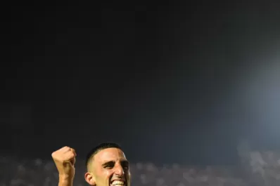 San Martín: el capitán planta bandera