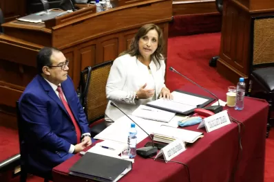 Perú: la vicepresidenta denunció un plan para destituir a Pedro Castillo