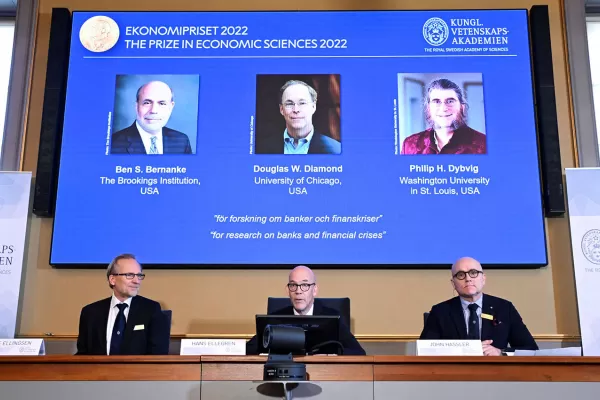 El Premio Nobel de Economía fue para Ben Bernanke, Douglas Diamond y Philip Dybvig