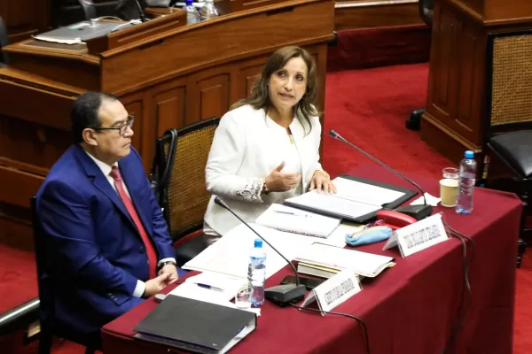 Perú: la vicepresidenta denunció un plan para destituir a Pedro Castillo