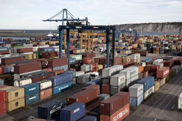 La UIA advirtió que las medidas en las importaciones impactan en la producción industrial