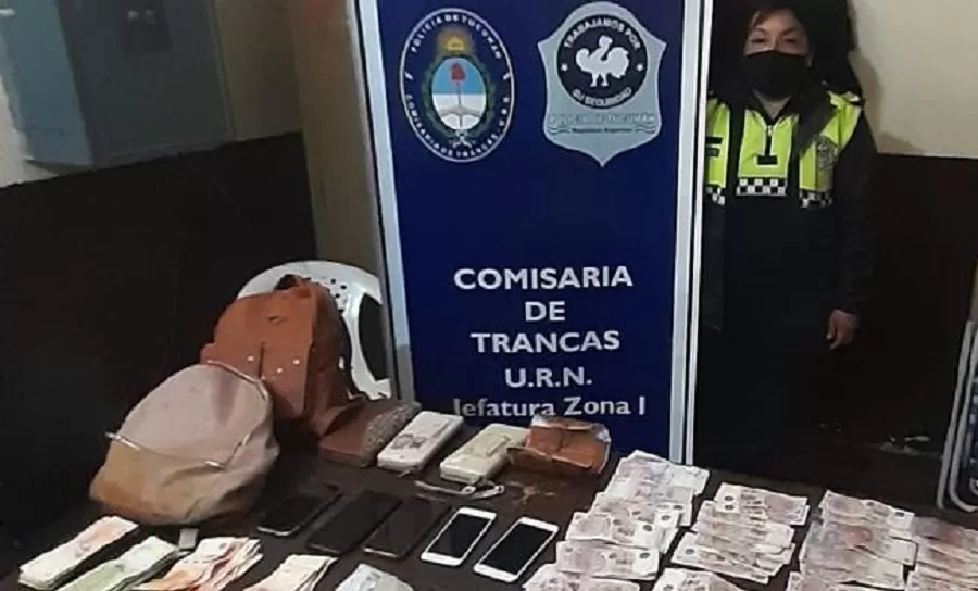 Tres mujeres fueron al Festival del Caballo a robar celulares: terminaron detenidas