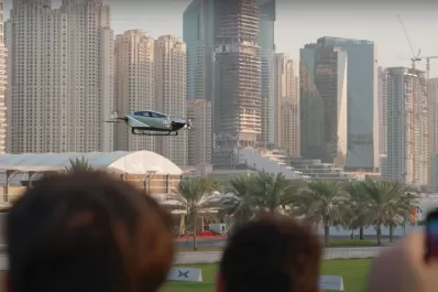 El futuro llegó: un auto volador hizo su primer viaje en Dubai