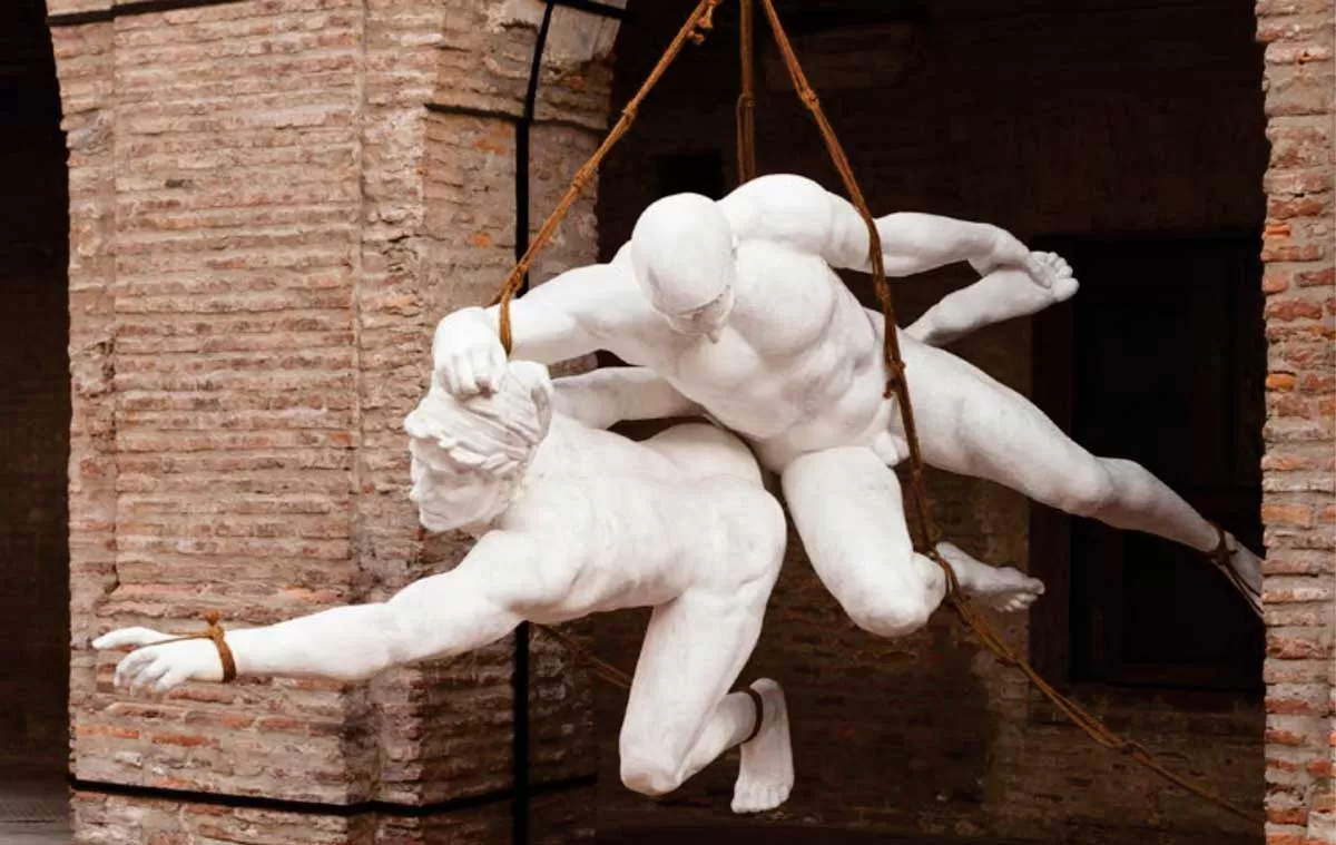 Alexis Minkiewicz inaugura su exposición de esculturas “Entre los suspiros”