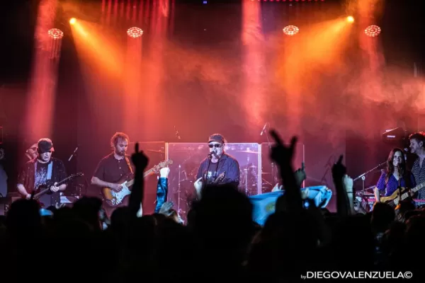 Norte Rock: anochecer al pie del cerro al palo, a puro rock y pop