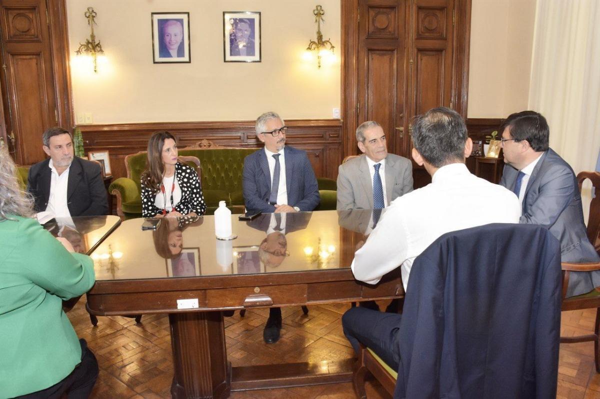 COMISIÓN INTERPODERES. Reunión de los funcionarios que trabajan en la implementación de la Ley de Narcomenudeo. 