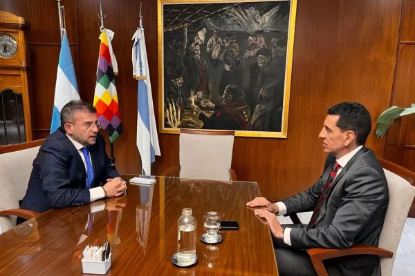 Gerónimo Vargas Aignasse y Carlos Cisneros analizaron obras del Enohsa para Tucumán