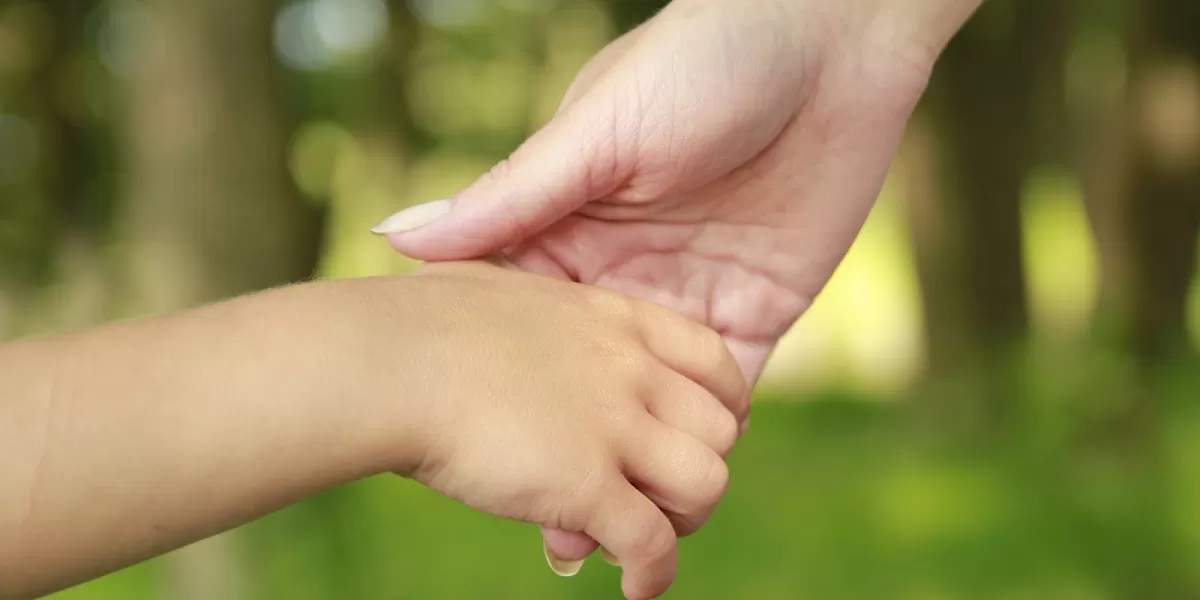 ¿Cómo hablar con los niños de la familia de la pérdida de un bebé?