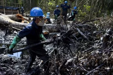 Fuga de crudo en Amazonia