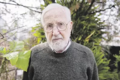 Entrevista a Noé Jitrix: “El lector no existe”