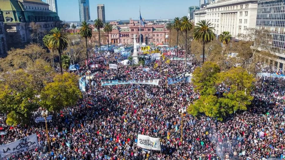 LLENO TOTAL. Los organizadores quieren repetir la masiva participación. TWITTER@RADIO10 (archivo)