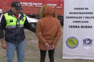 Tenía una condena condicional y circulaba armado en una moto sin identificación