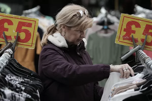 Reino Unido: la inflación interanual superó un 10%, la máxima en tres décadas