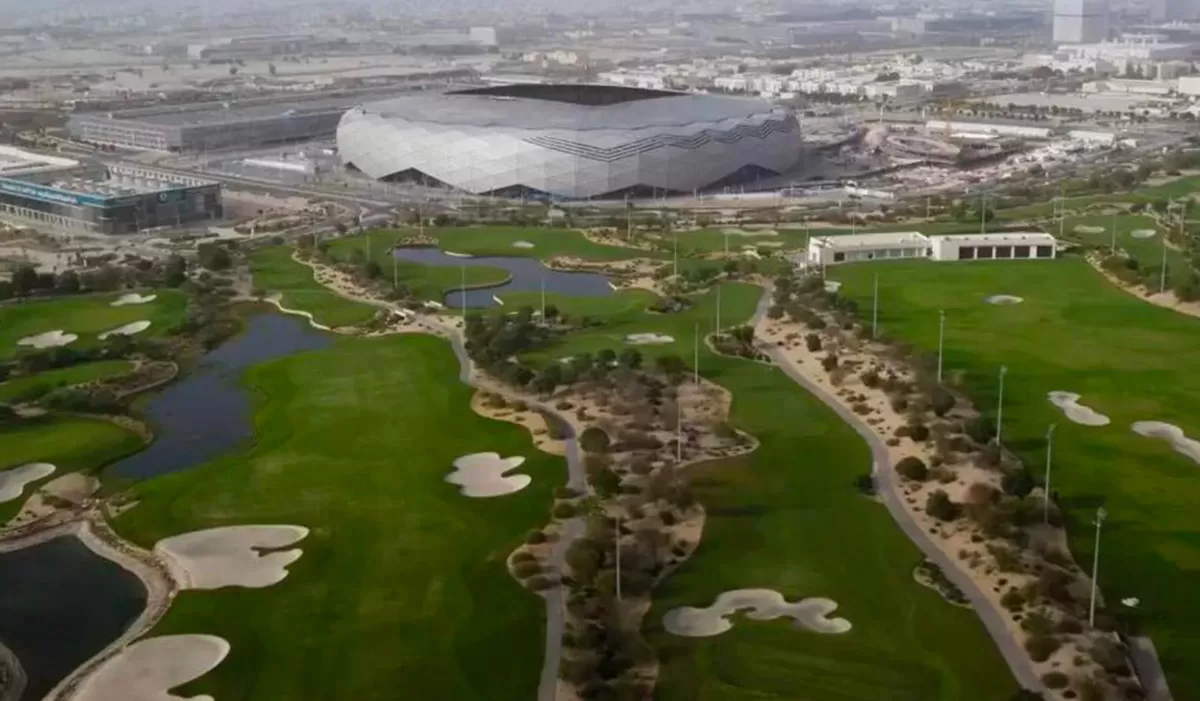 ESTADIOS DEL MUNDIAL. Un diamante construido con materiales sostenibles y reciclables.