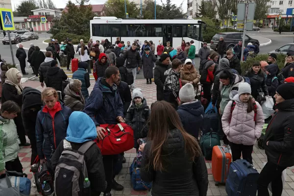 Los ucranianos ahorran electricidad y algunos se quedaron sin agua tras los últimos ataques rusos