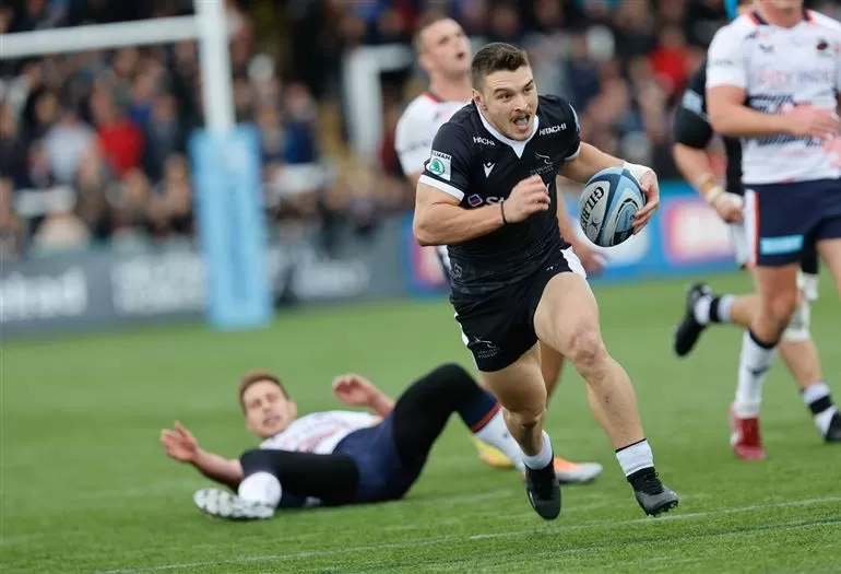 IMPARABLE. A pura velocidad y gambeta, Mateo Carreras viene siendo una pesadilla para las defensa en la Premiership. Foto Newcastle Falcons