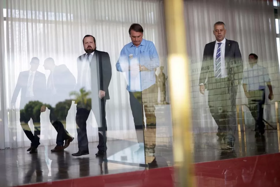 PALACIO DE LA ALVORADA. El mandatario de Brasil desarrolla su agenda electoral en los días previos al llamado a las urnas para el balotaje.  