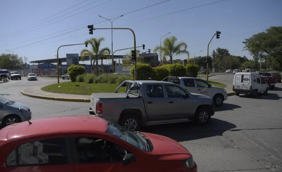 Comienzan las obras para remover la rotonda del Camino del Perú