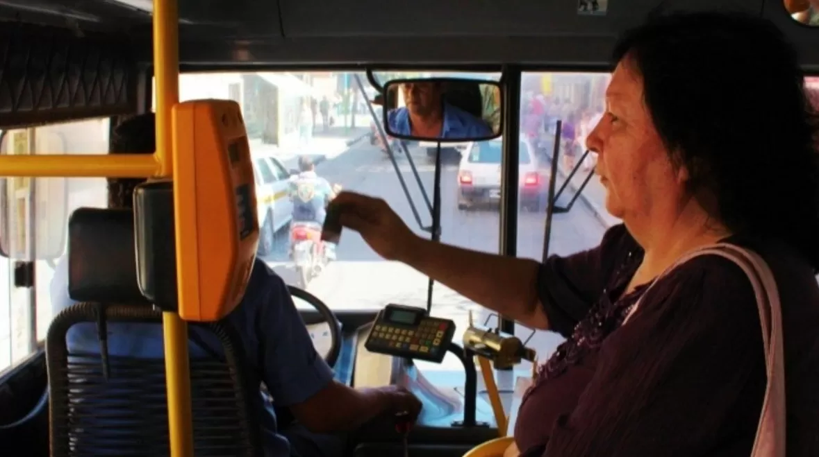 SERVICIO DE ÓMNIBUS. Desde hace dos semanas el boleto urbano en San Miguel de Tucumán es de $84.