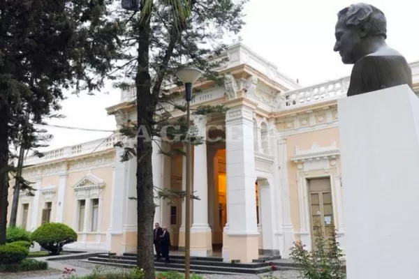 La UNT ratificó su defensa a la educación universitaria gratuita e irrestricta en Argentina