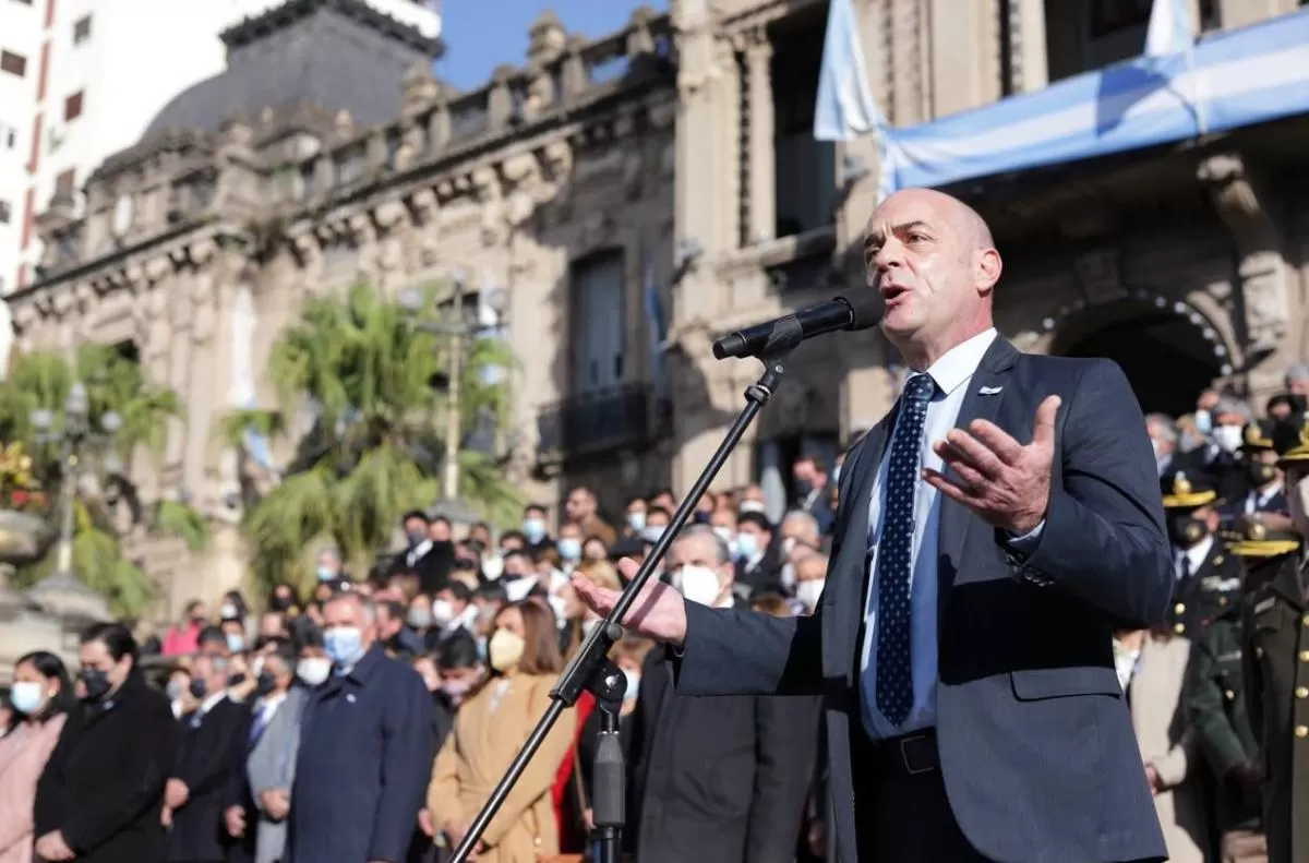 MINISTRO DE EDUCACIÓN. Juan Pablo Lichtmajer, en un acto celebrado fuera de la Casa de Gobierno. Foto de Archivo